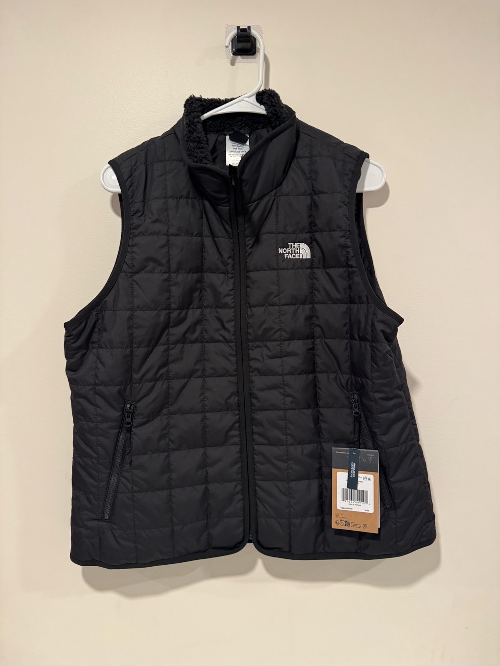 The North Face Junction Insulated Vest Women’s Large Black NWT